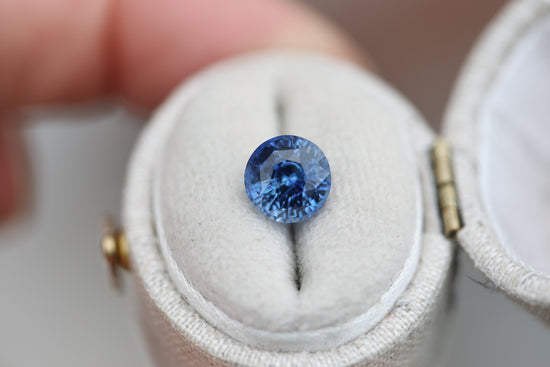 2.62ct round blue sapphire