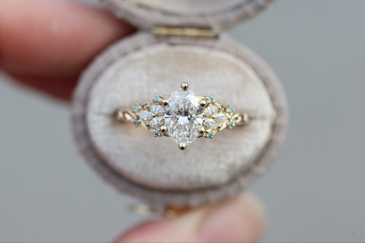 Enchanted Garden with 1.1ct oval lab diamond