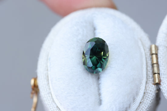 2.53ct oval parti green sapphire - Regal Radiant cut by John Dyer
