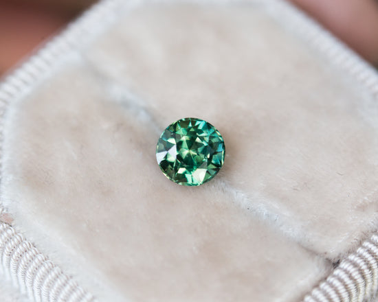 1.62ct round green sapphire