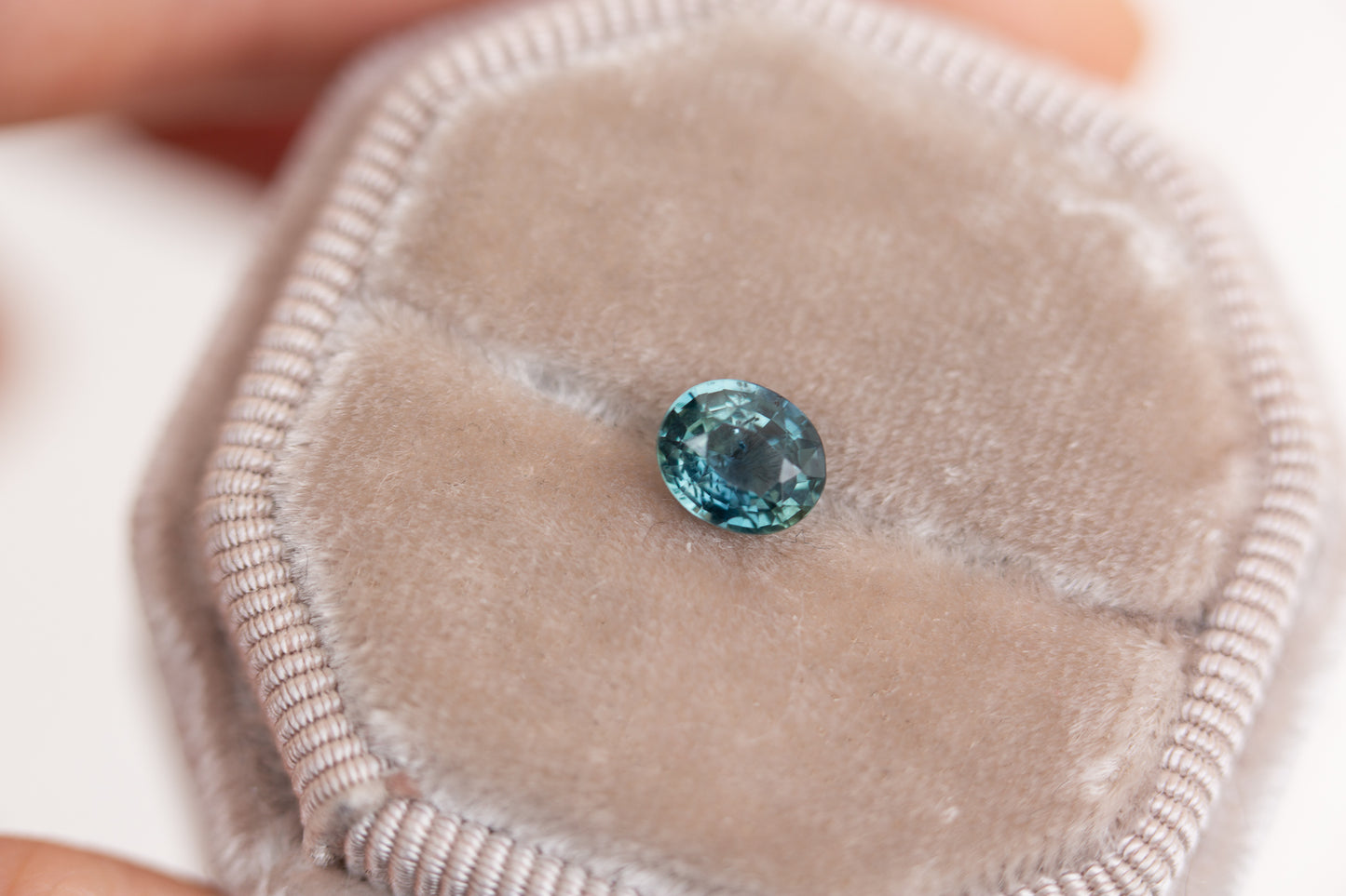 1.04ct oval blue green sapphire