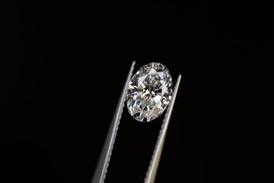Load image into Gallery viewer, 1.35ct oval lab diamond, F/VS2
