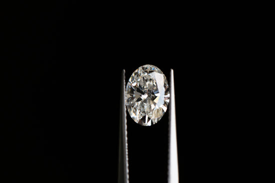 Load image into Gallery viewer, 1.35ct oval lab diamond, F/VS2
