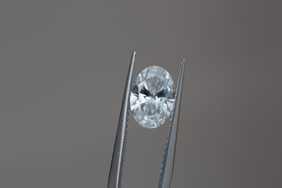 1.24ct oval lab diamond, F/VS1
