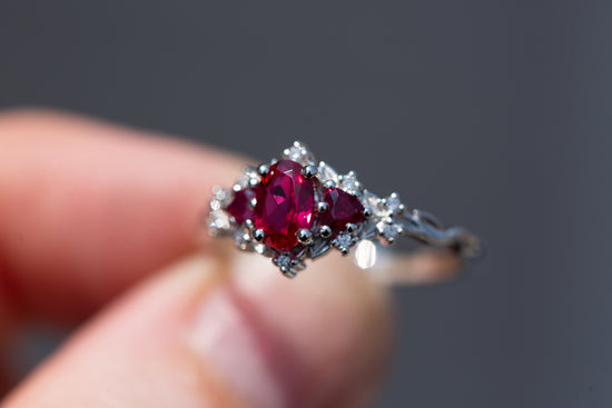 Load image into Gallery viewer, Briar rose three stone with lab ruby
