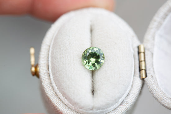 1.09ct round green sapphire