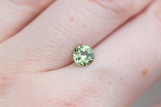 1.09ct round green sapphire