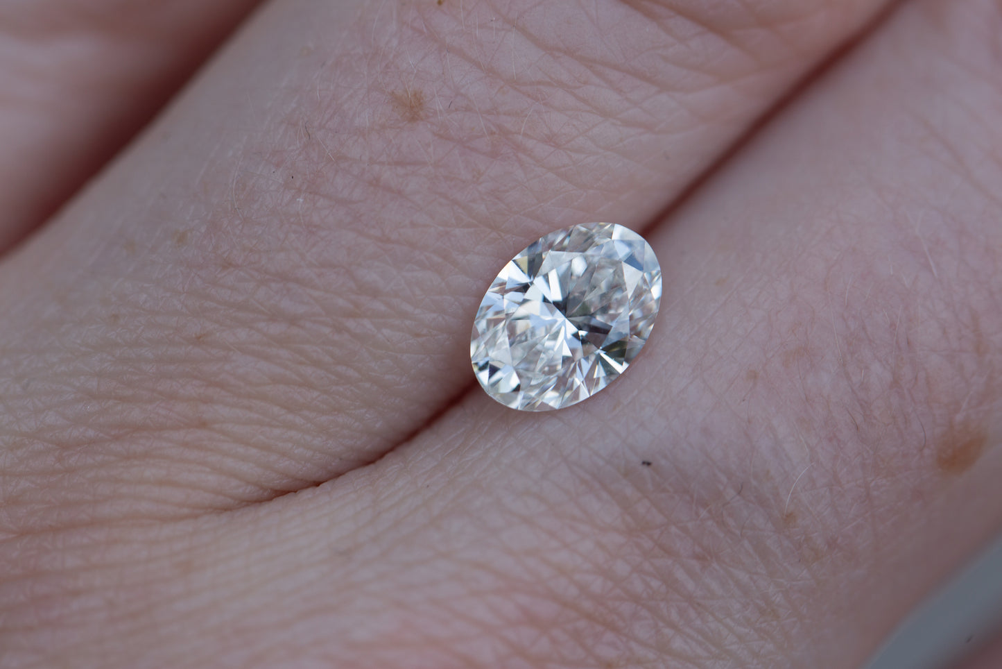 1.22ct oval lab diamond, E/VS1