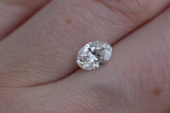 1.2ct oval lab diamond, E/VS1
