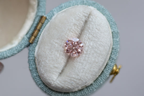 0.86ct Round Fancy Vivid Pink Lab Diamond, VVS2