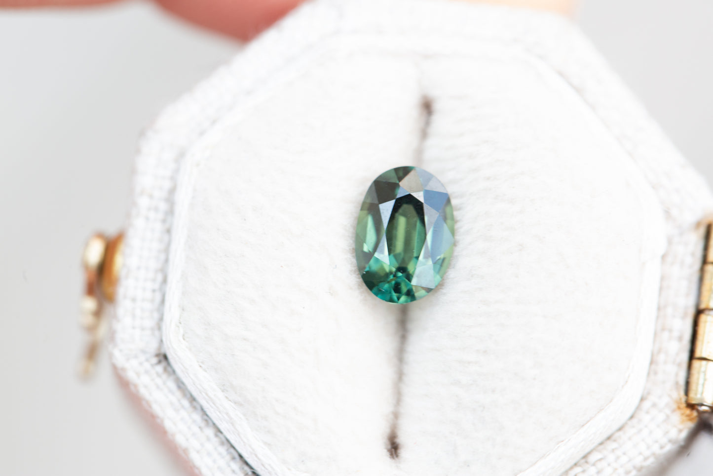 1ct oval teal green sapphire