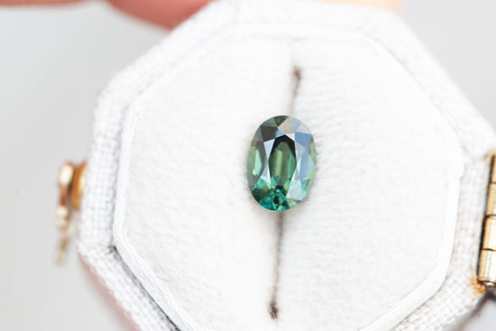 Load image into Gallery viewer, 1ct oval teal green sapphire
