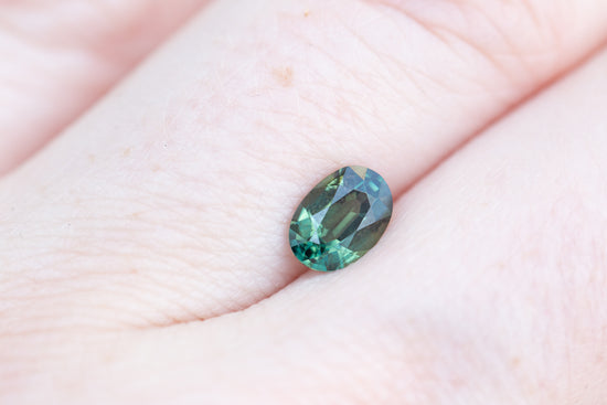 Load image into Gallery viewer, 1ct oval teal green sapphire
