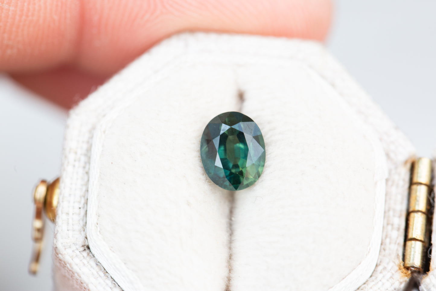 1.14ct oval blue green sapphire