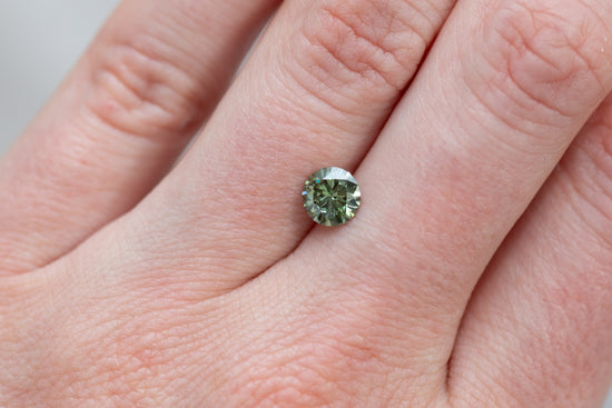 0.93ct Round Fancy Vivid Green, VS1