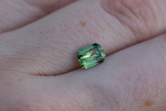 Load image into Gallery viewer, 1.06ct emerald cut teal green sapphire
