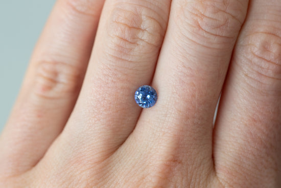 0.85ct Round Cornflower Blue Sapphire