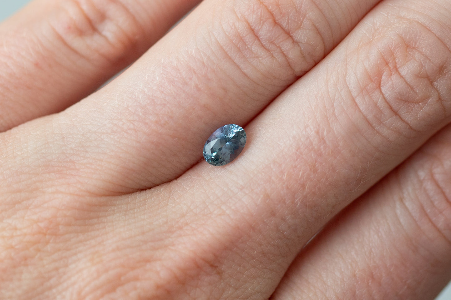 0.92ct Oval Purple and Teal Sapphire