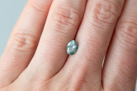 1.08ct Oval Aqua Teal Sapphire