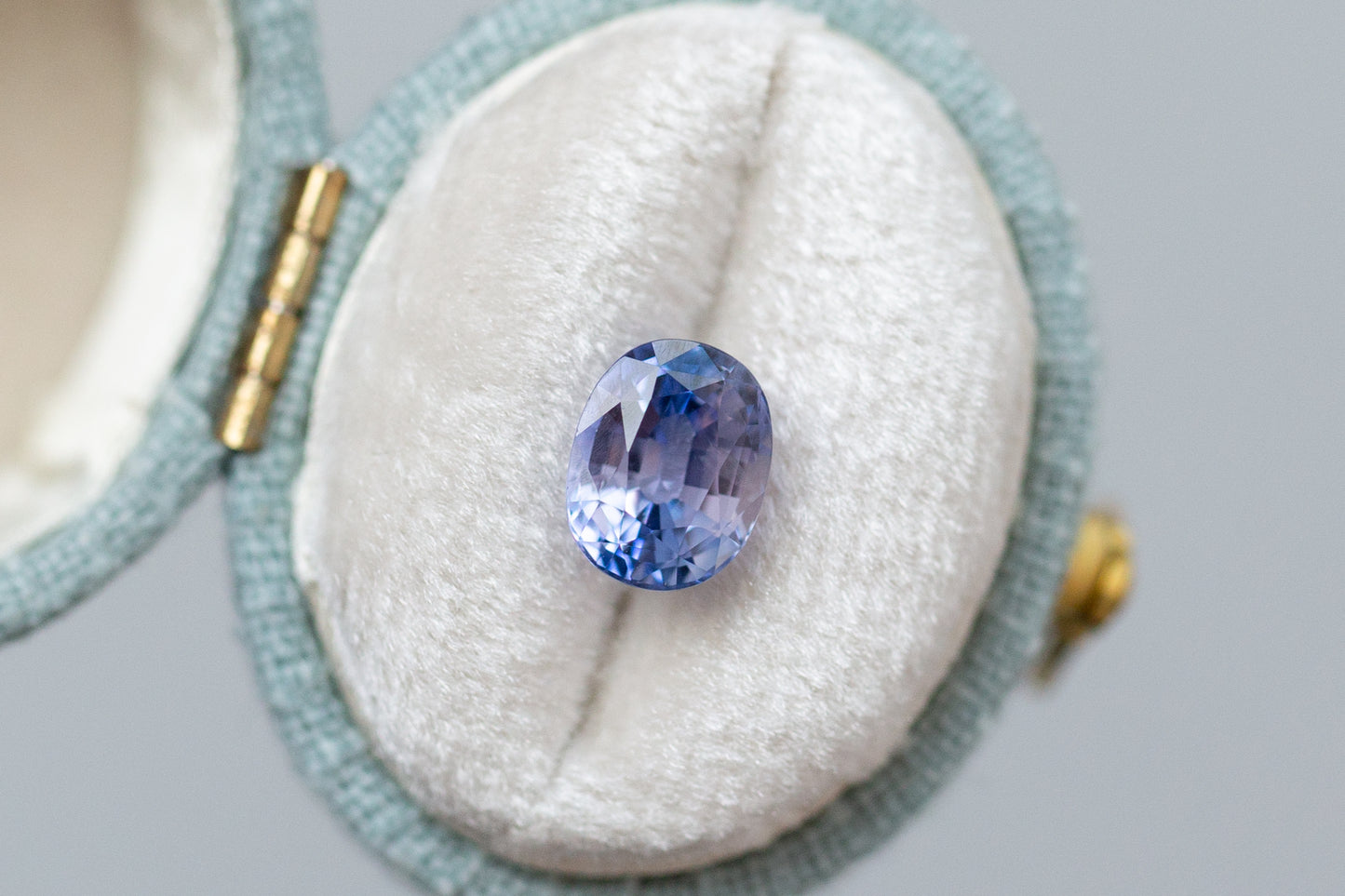 2.50ct Oval Purple Blue Sapphire