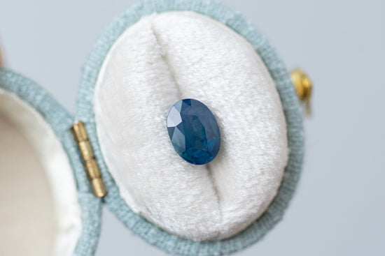 1.82ct Oval Opalescent Blue Teal Sapphire