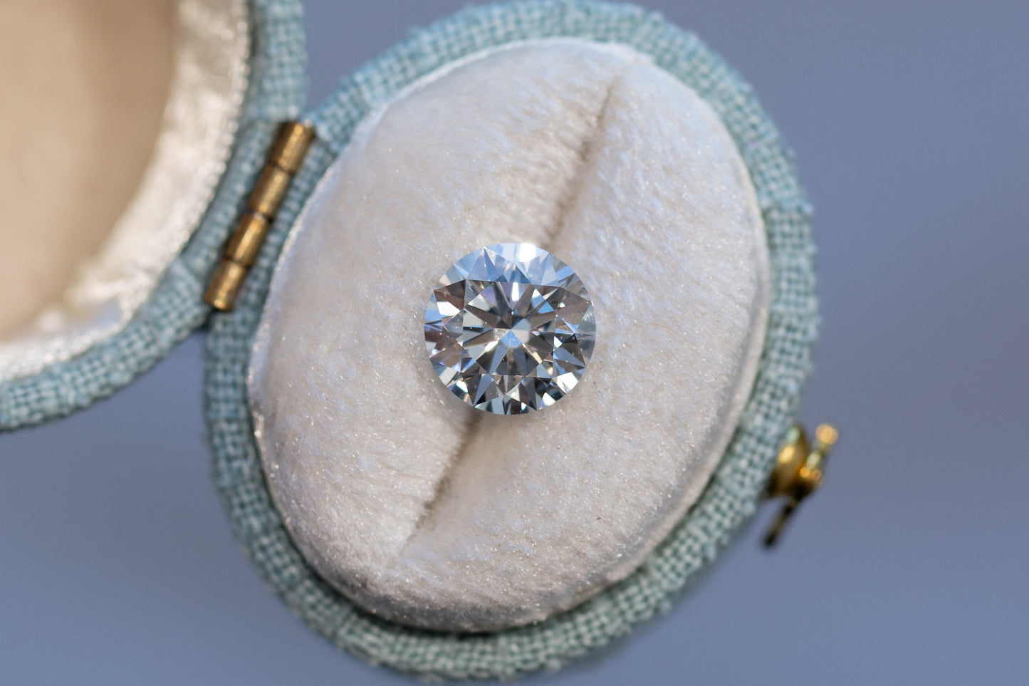 2.00ct Round Lab Diamond, F VS2