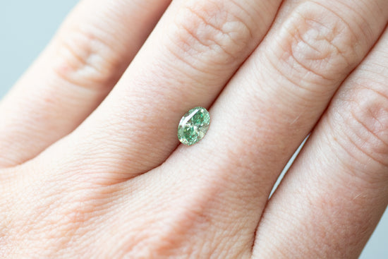 0.73ct Oval Fancy Vivid Green Lab Diamond, VS1