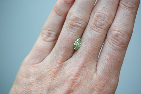 0.90ct Marquise Fancy Vivid Green Lab Diamond, VVS2