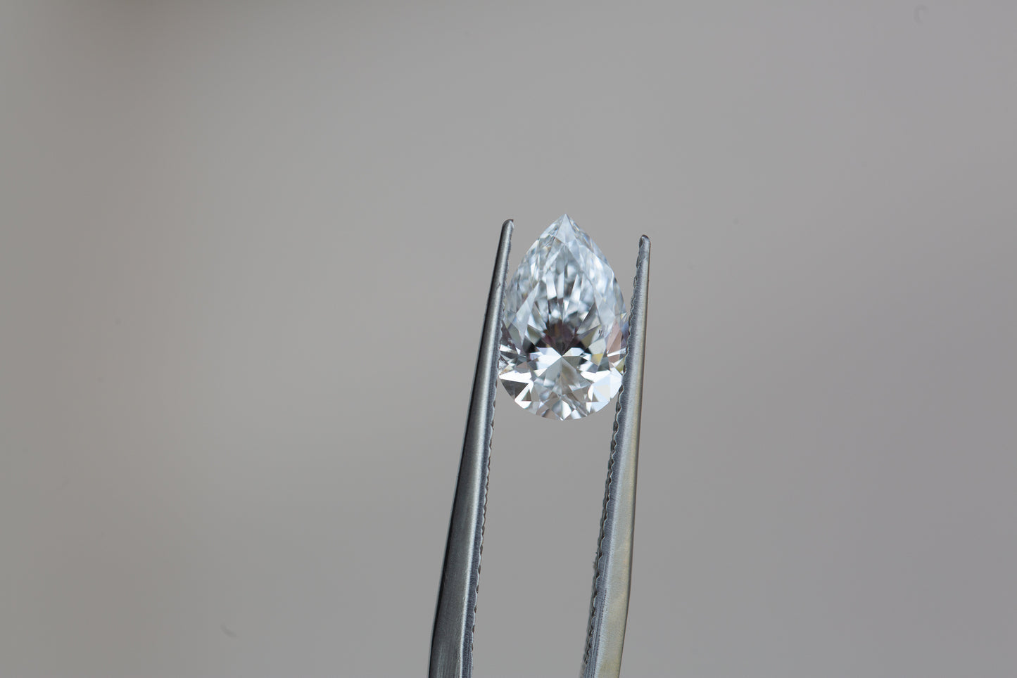 1.1ct pear lab diamond, E/VS2