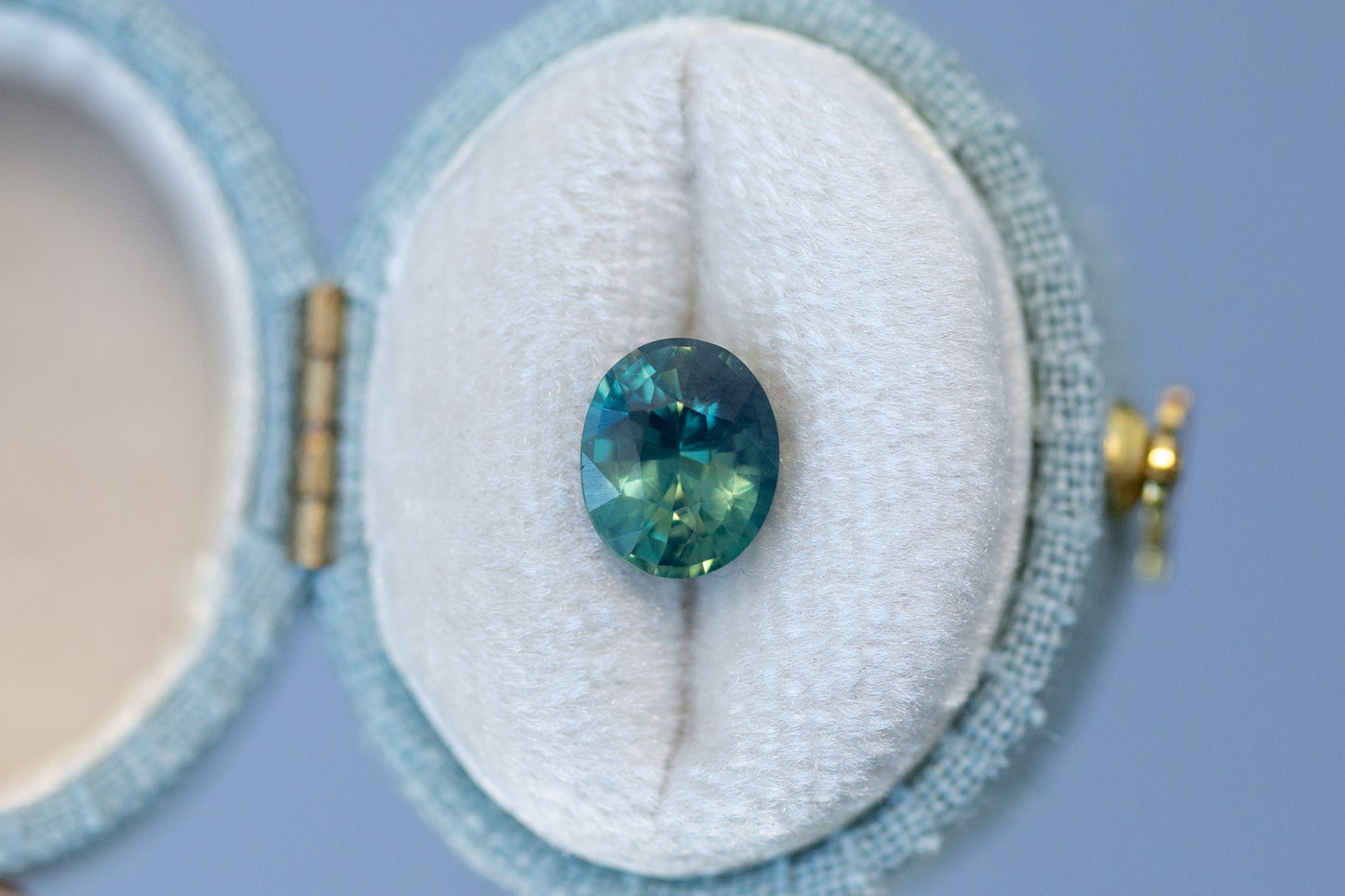 2.04ct Yellowish Green Blue Sapphire