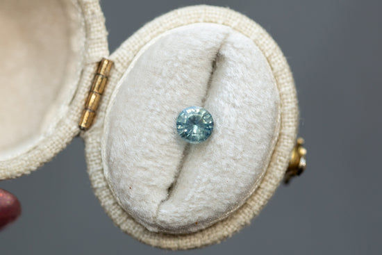 0.61ct Round Aqua Green Sapphire