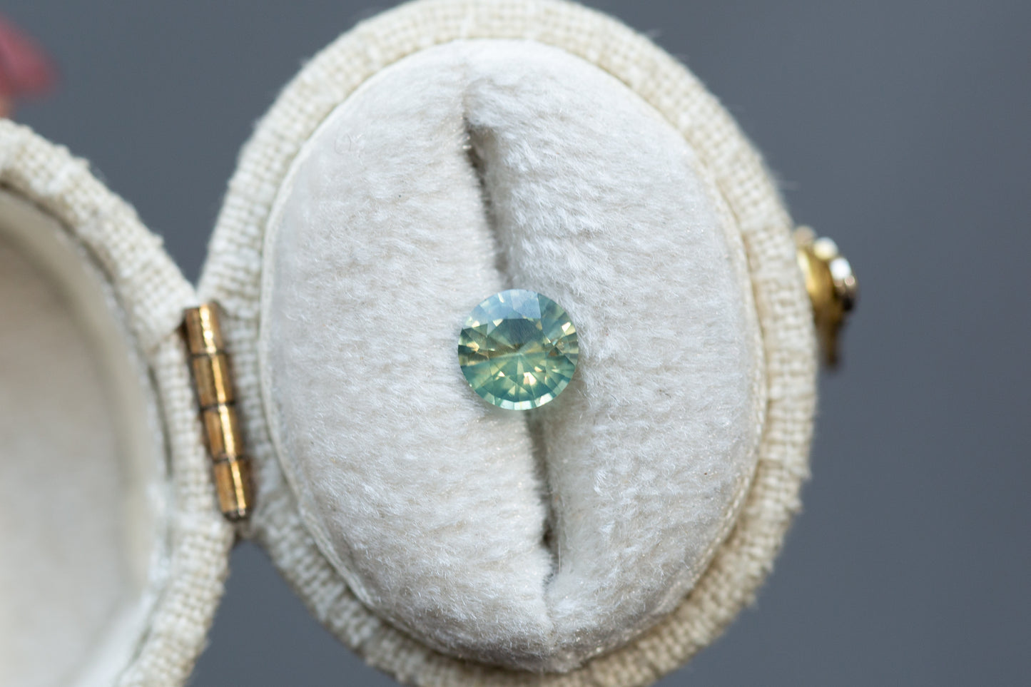 0.71ct Round Green Teal and Yellow Sapphire