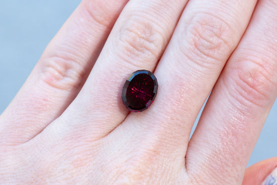 6.31ct Oval Rhodolite Garnet - Starbrite Cut by John Dyer