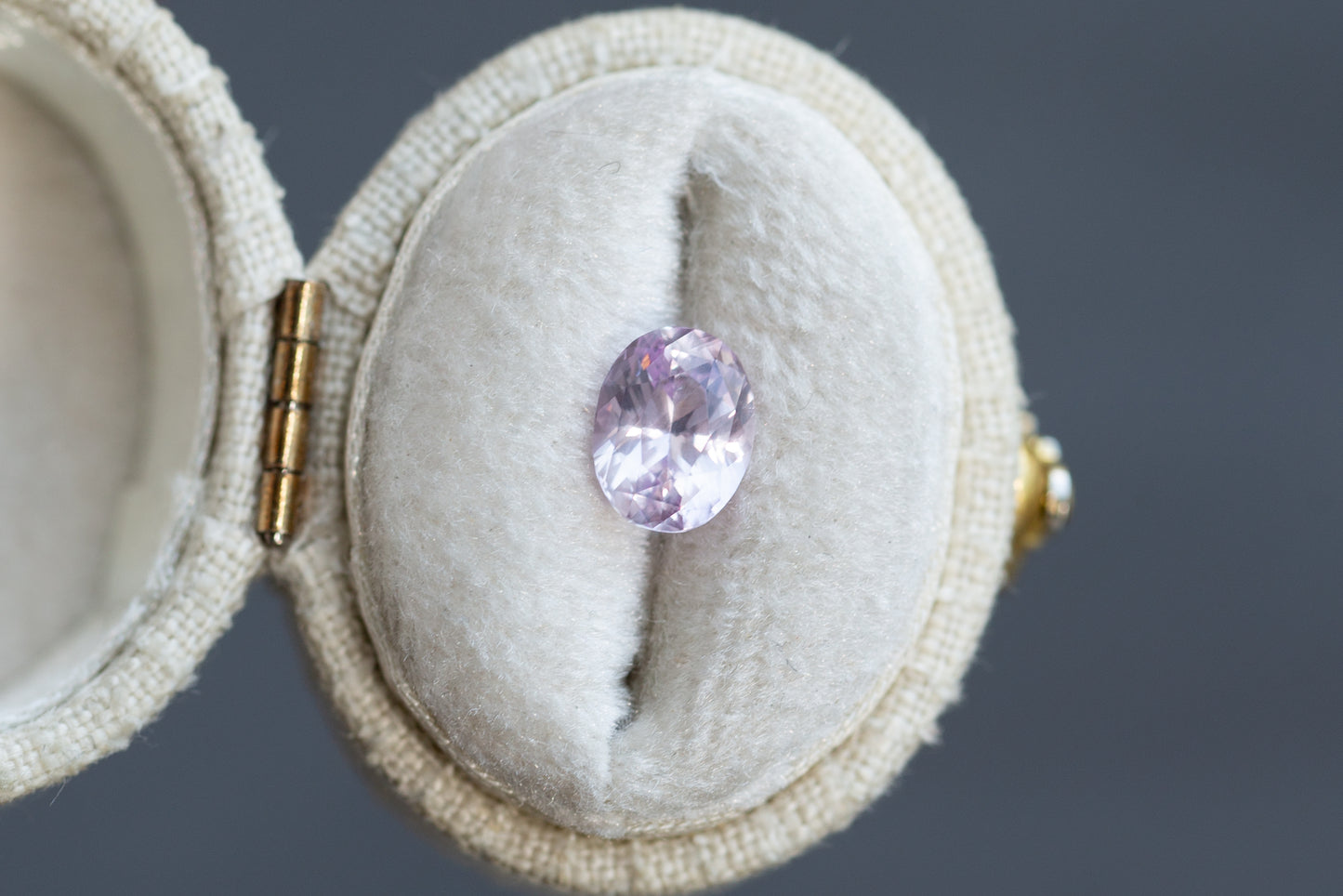 1.60ct Oval Pinkish Purple Sapphire