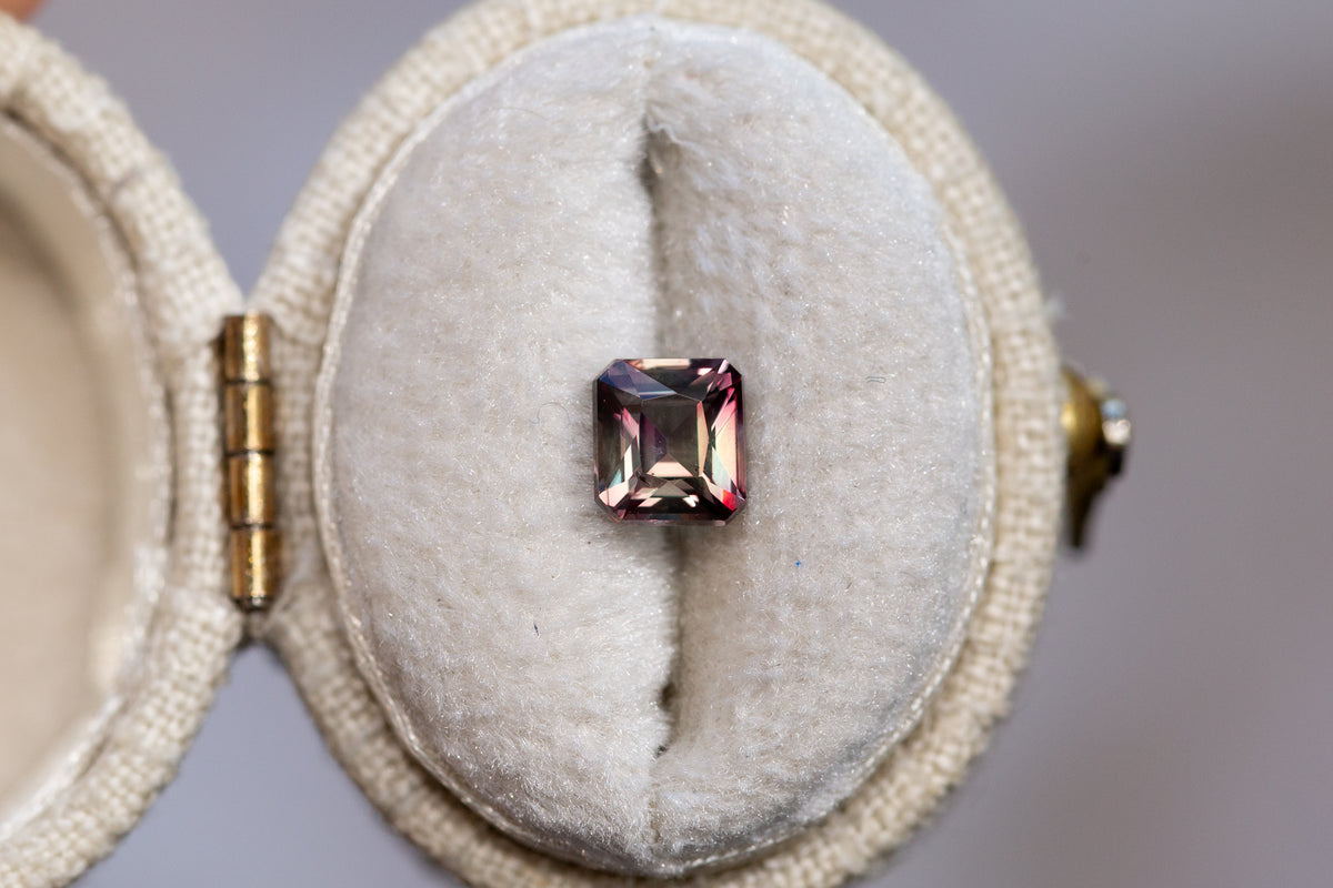 Colour Change Rectangular 1.08ct Rectangle Color Change Sapphire – Oore Jewelry