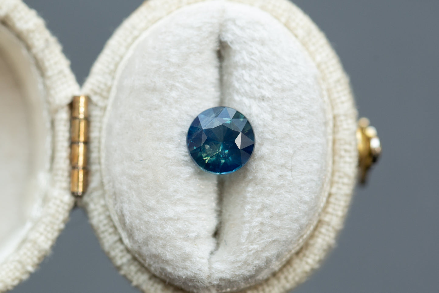 1.59ct Round Opalescent Deeper Teal Blue Sapphire