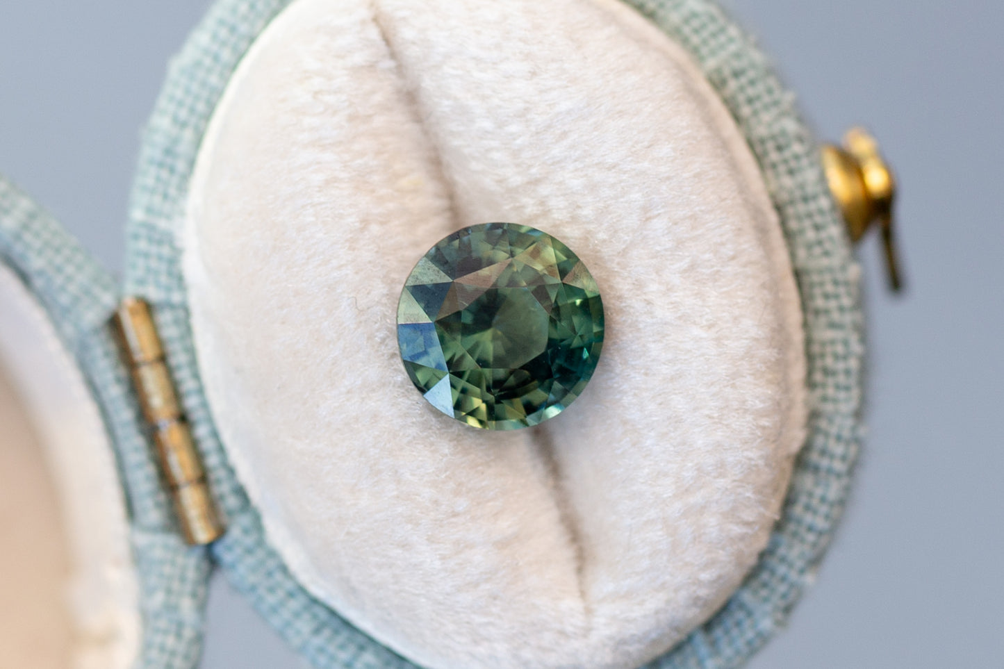 2.54ct Round Green Sapphire