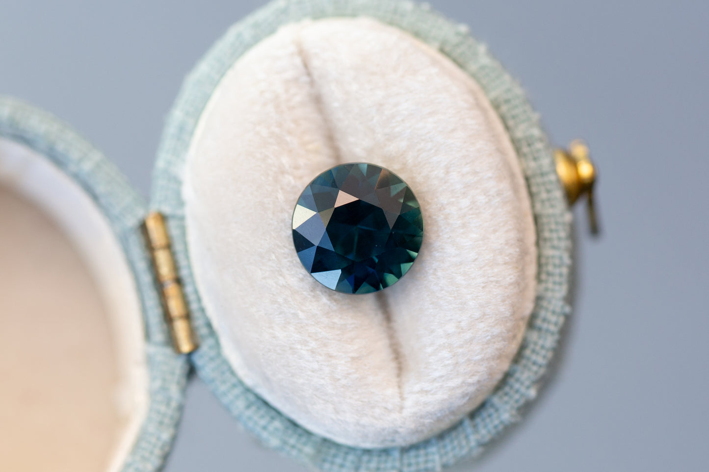 3.20ct Round Deep Teal Sapphire