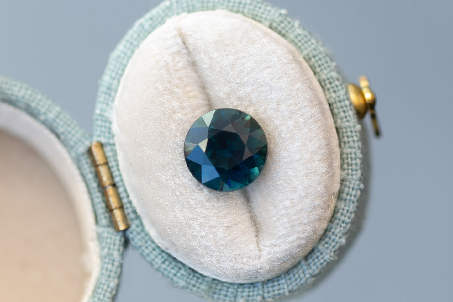 3.20ct Round Deep Teal Sapphire