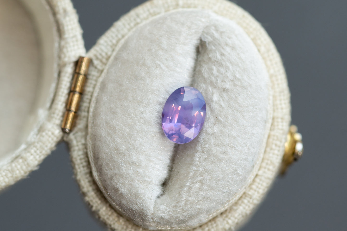 1.27ct Oval Opalescent Purple Pink Sapphire