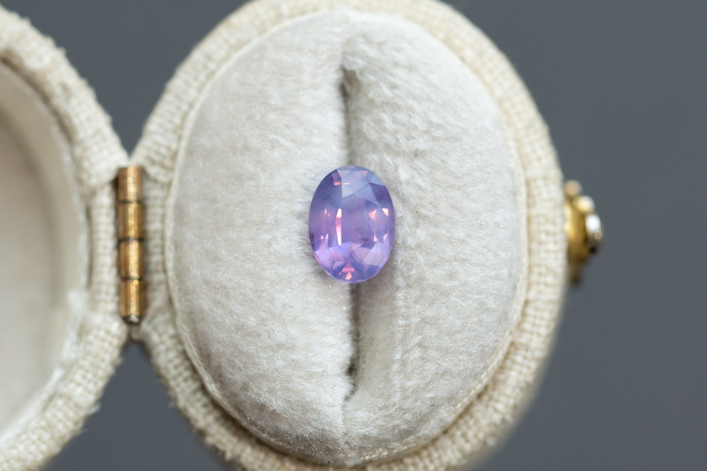 1.27ct Oval Opalescent Purple Pink Sapphire