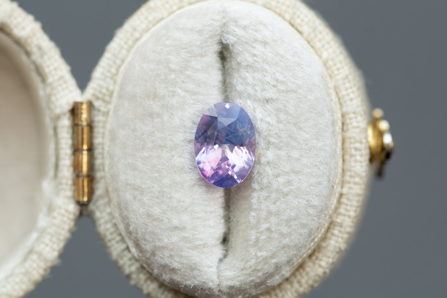 1.60ct Oval Opalescent Violet Purple and Pink sapphire