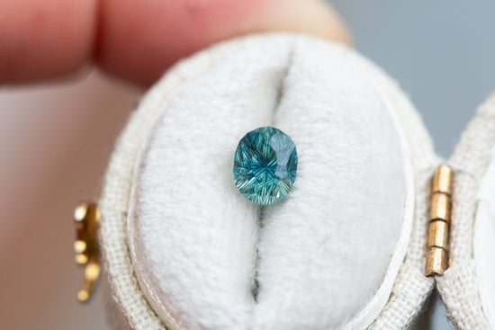Load image into Gallery viewer, 1.3ct teal concave cut sapphire by John Dyer
