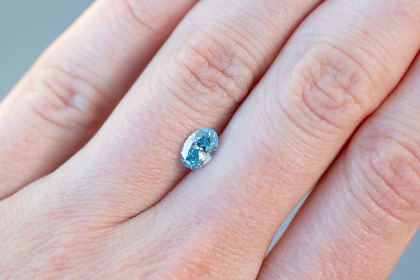 0.77ct Oval Vivid Blue Lab Diamond, VVS2