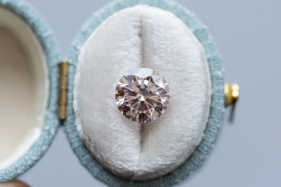 3.00ct Round Fancy Light Pink Diamond, VS1