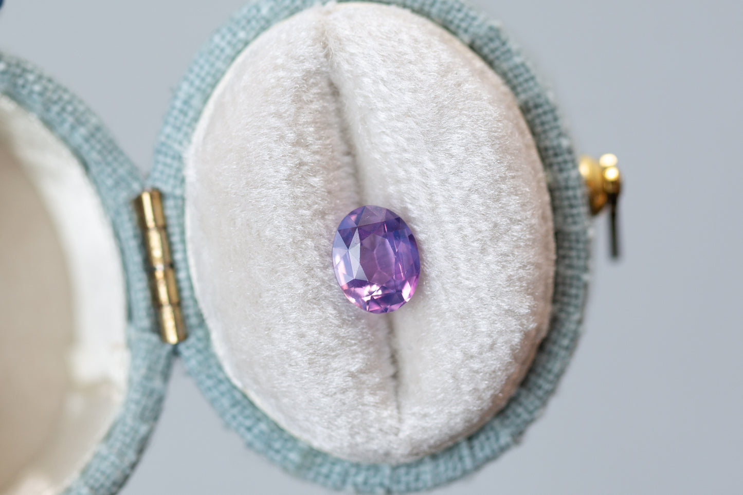 1.03ct Oval Opalescent Purple Pink Sapphire