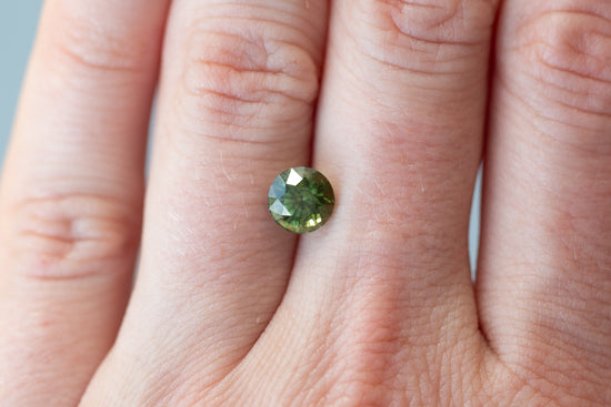 2.01ct Round Yellowish Green Sapphire