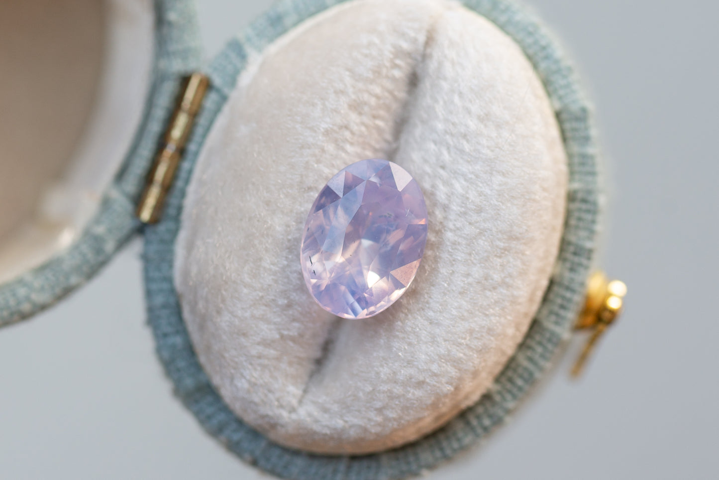 3.01ct Oval Opalescent Light Blush Purple Sapphire