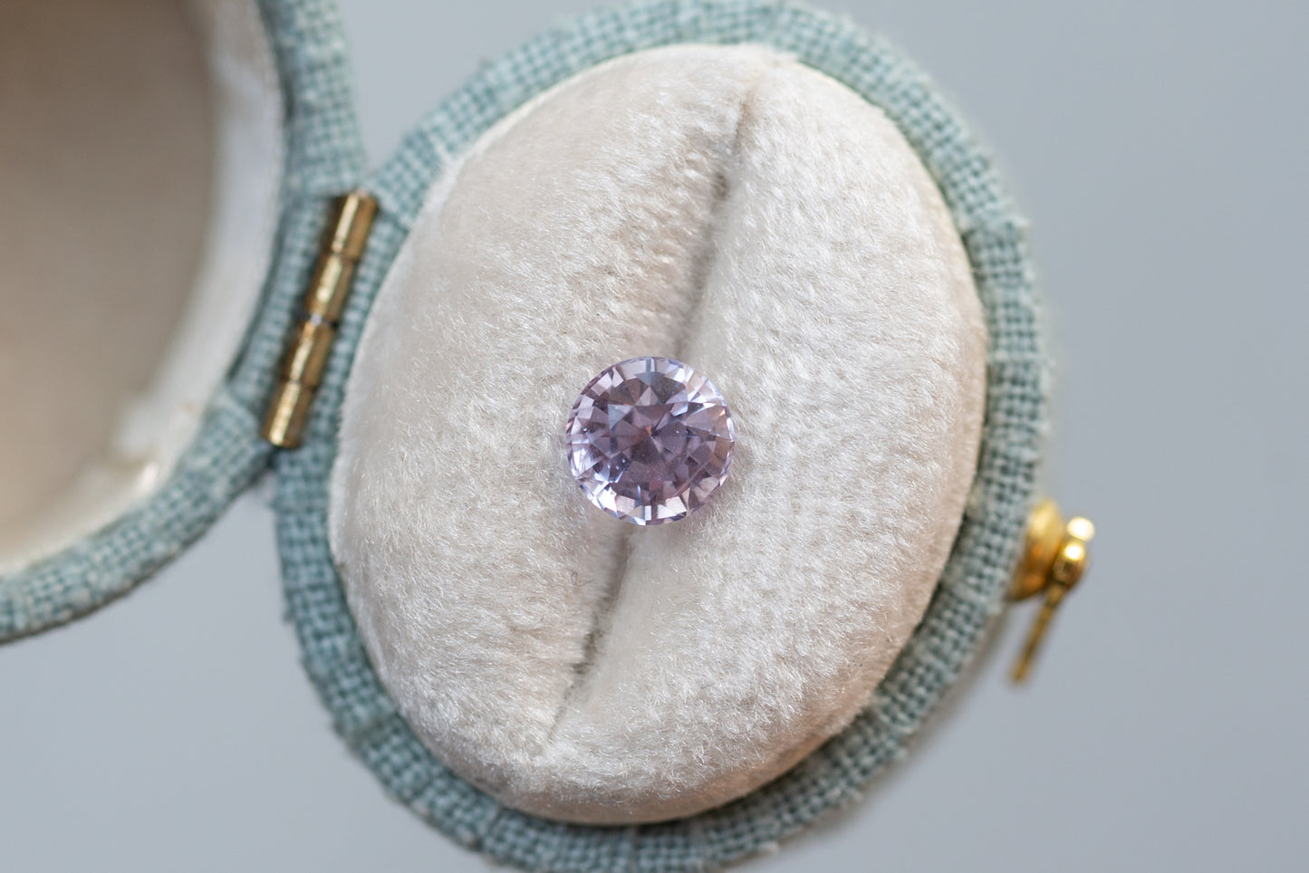 1.22ct Round Lighter Mauve Sapphire