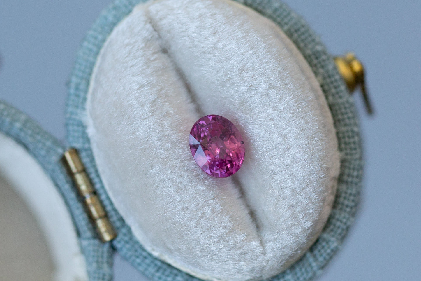 1.02ct Oval Pink Sapphire